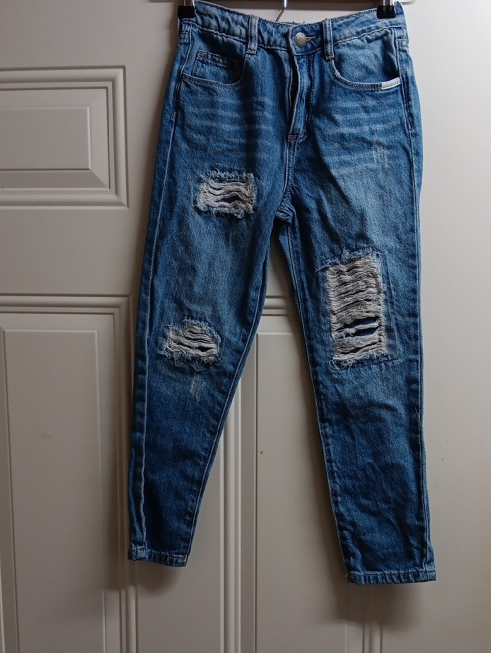 Girls Cotton On Distressed Boyfriend Jeans in Blue Wash